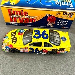NASCAR - Ernie Irvan #36 M&M Countdown to Millennium 1999 1:24